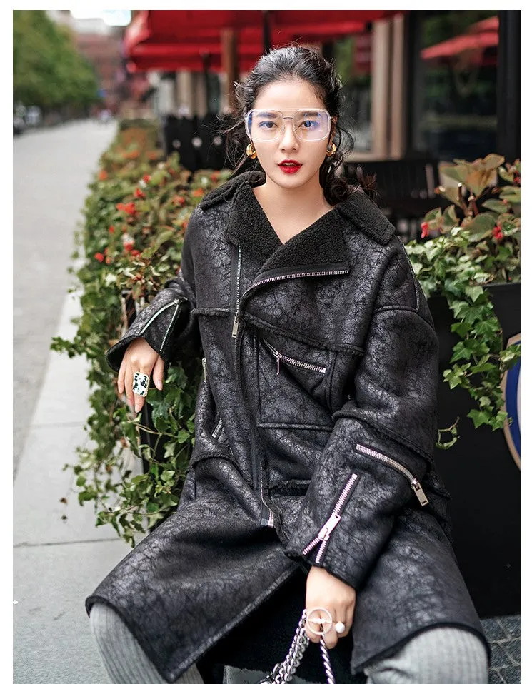 8GIRLS DESIGN FAUX LEATHER COAT WITH BORG LINING IN BLACK