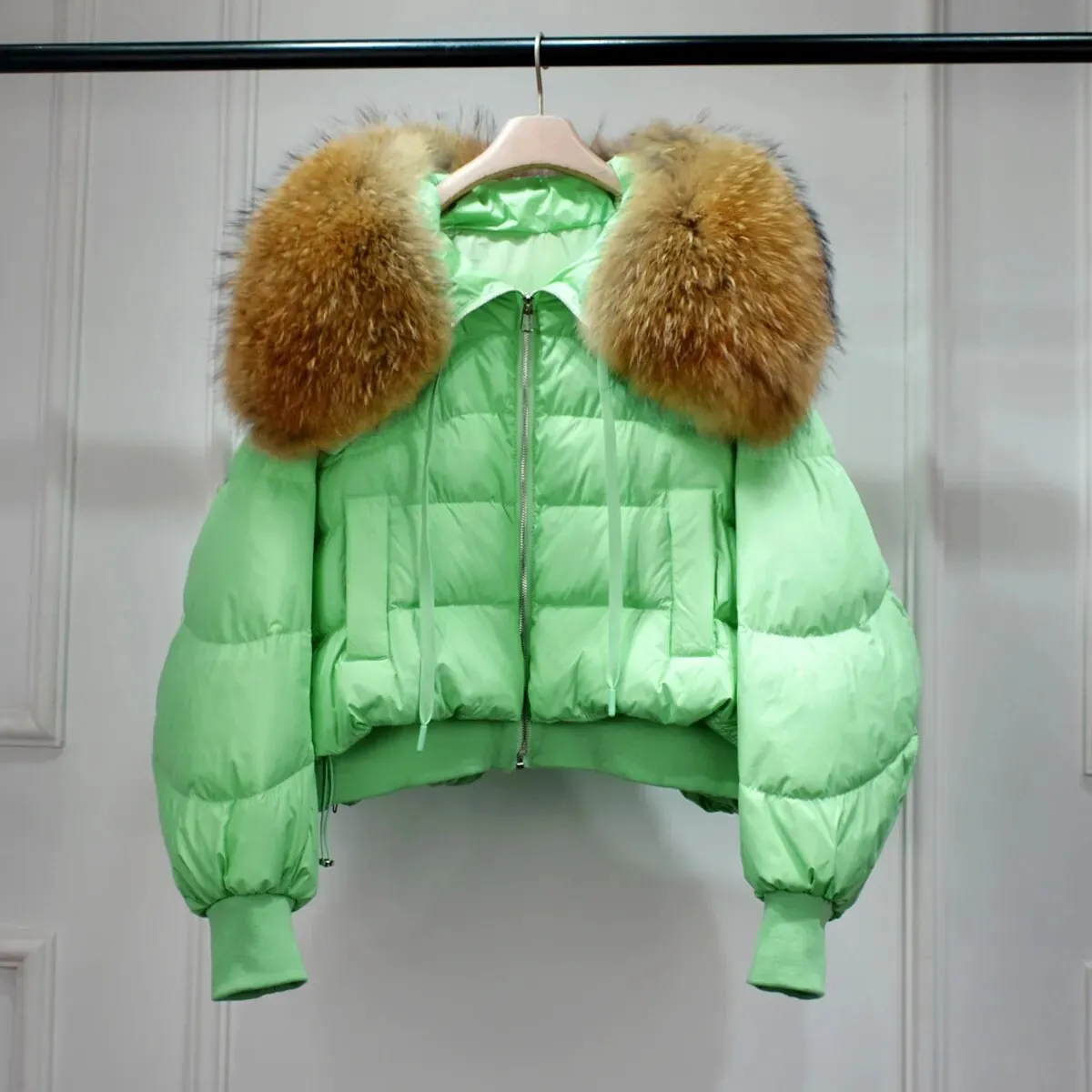 Lagabogy Winter Puffer Jacket Women Thick Warm Short Parkas Real Natural Raccoon Fur Female Loose 90% White Duck Down Coat